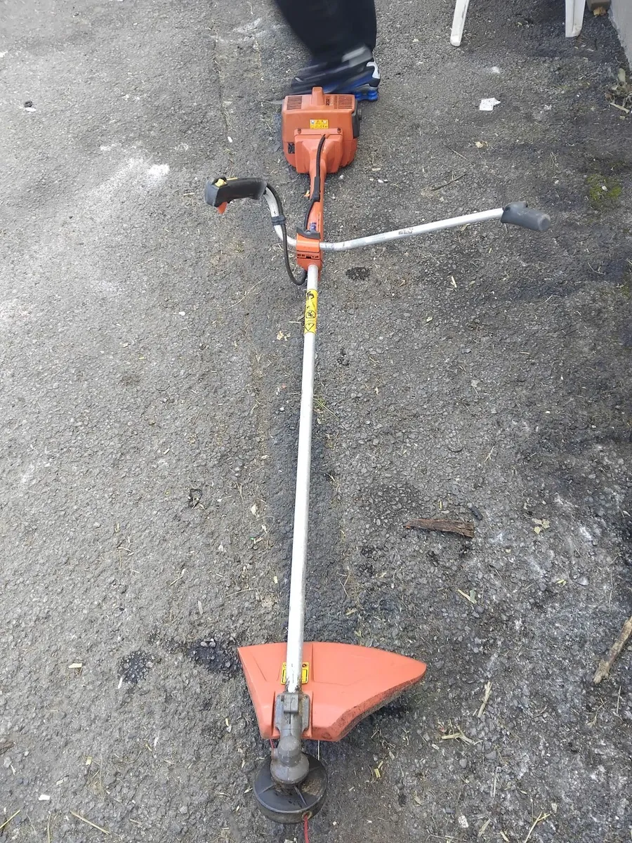 Husqvarna 232R grass strummers running well - Image 4