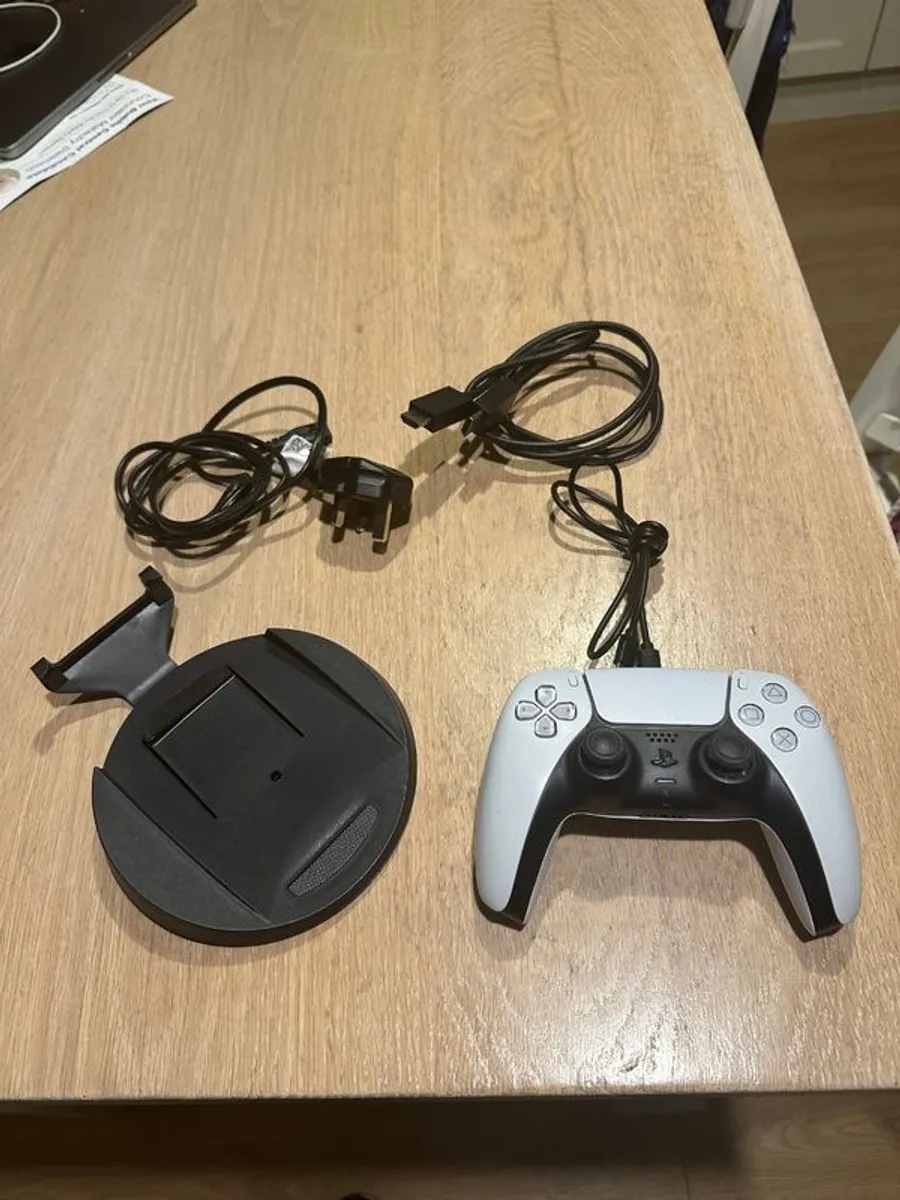 PlayStation 5 (PS5) Standard Disc Edition - Image 4