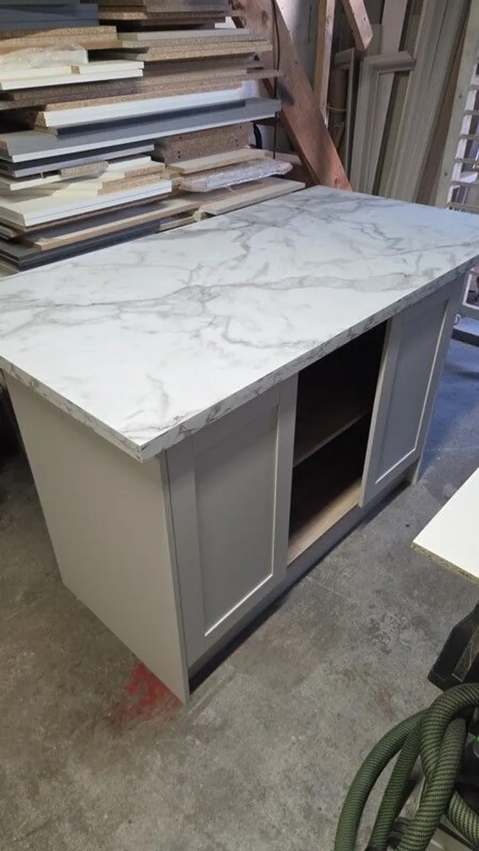 kitchen Island (new) still in progresd - Image 3