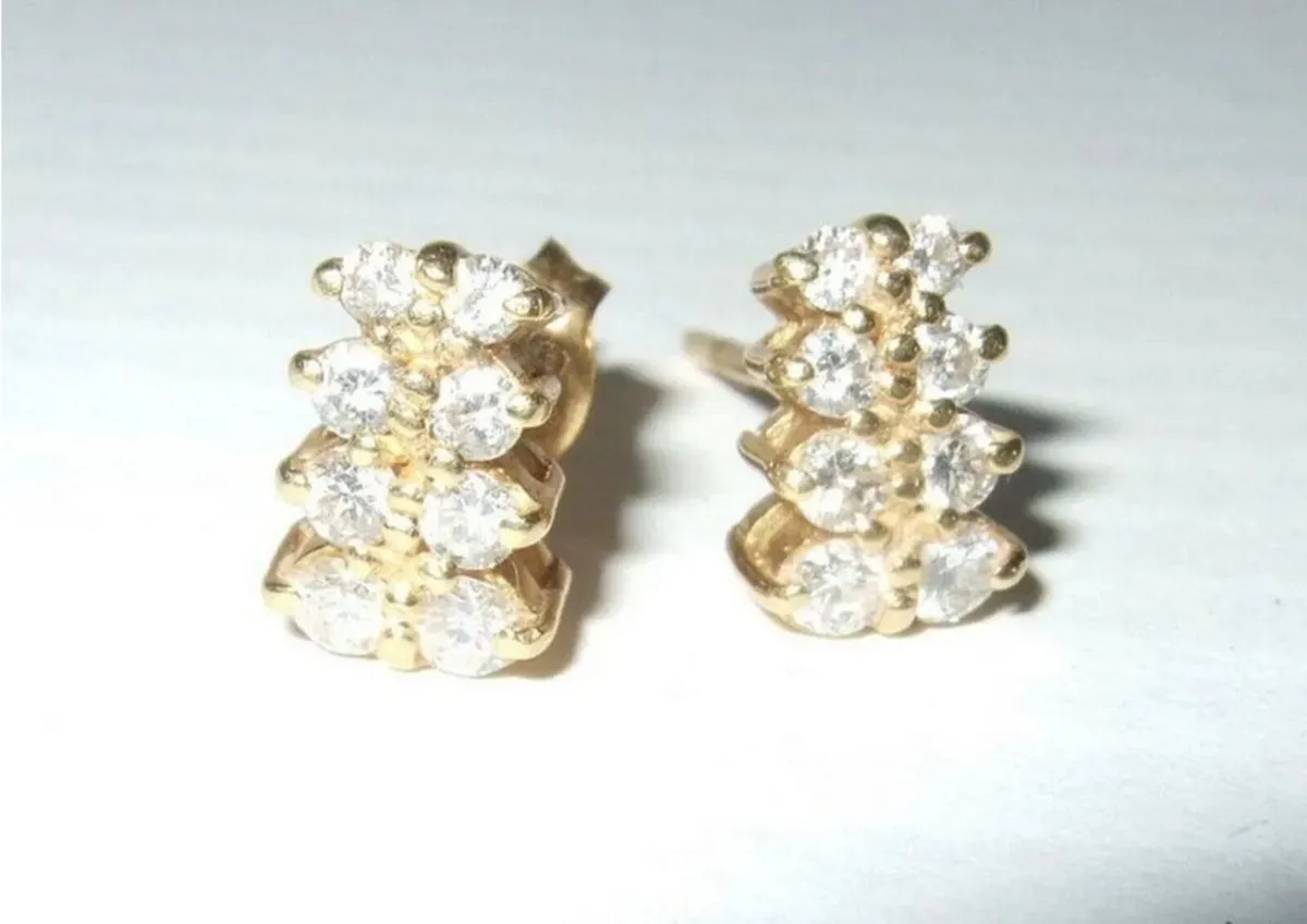 Vintage 18k Hallmarked Gold/Diamond Earrings - Image 3