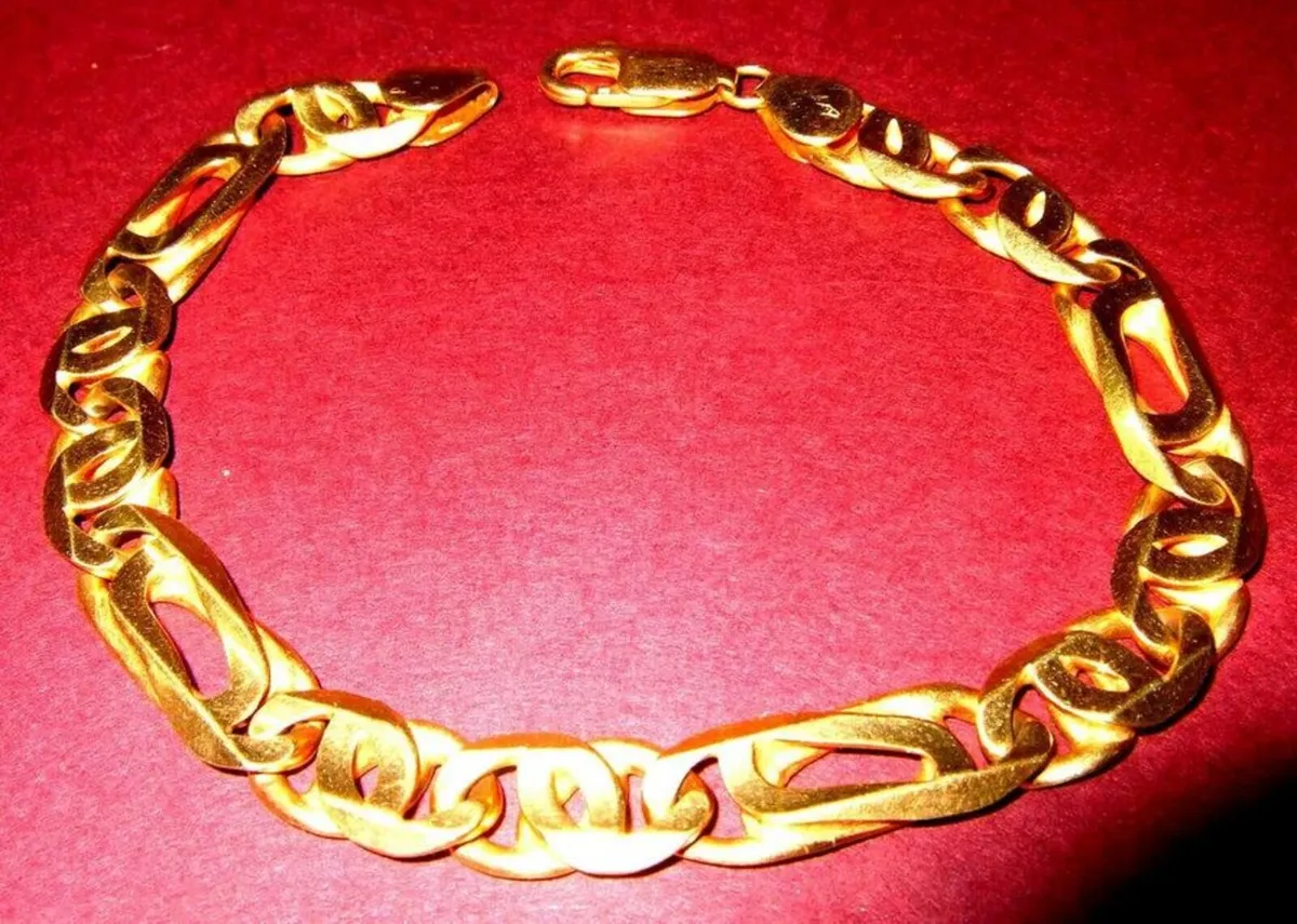 Vintage Hallmarked 9ct Gold Paperlink Bracelet - Image 4