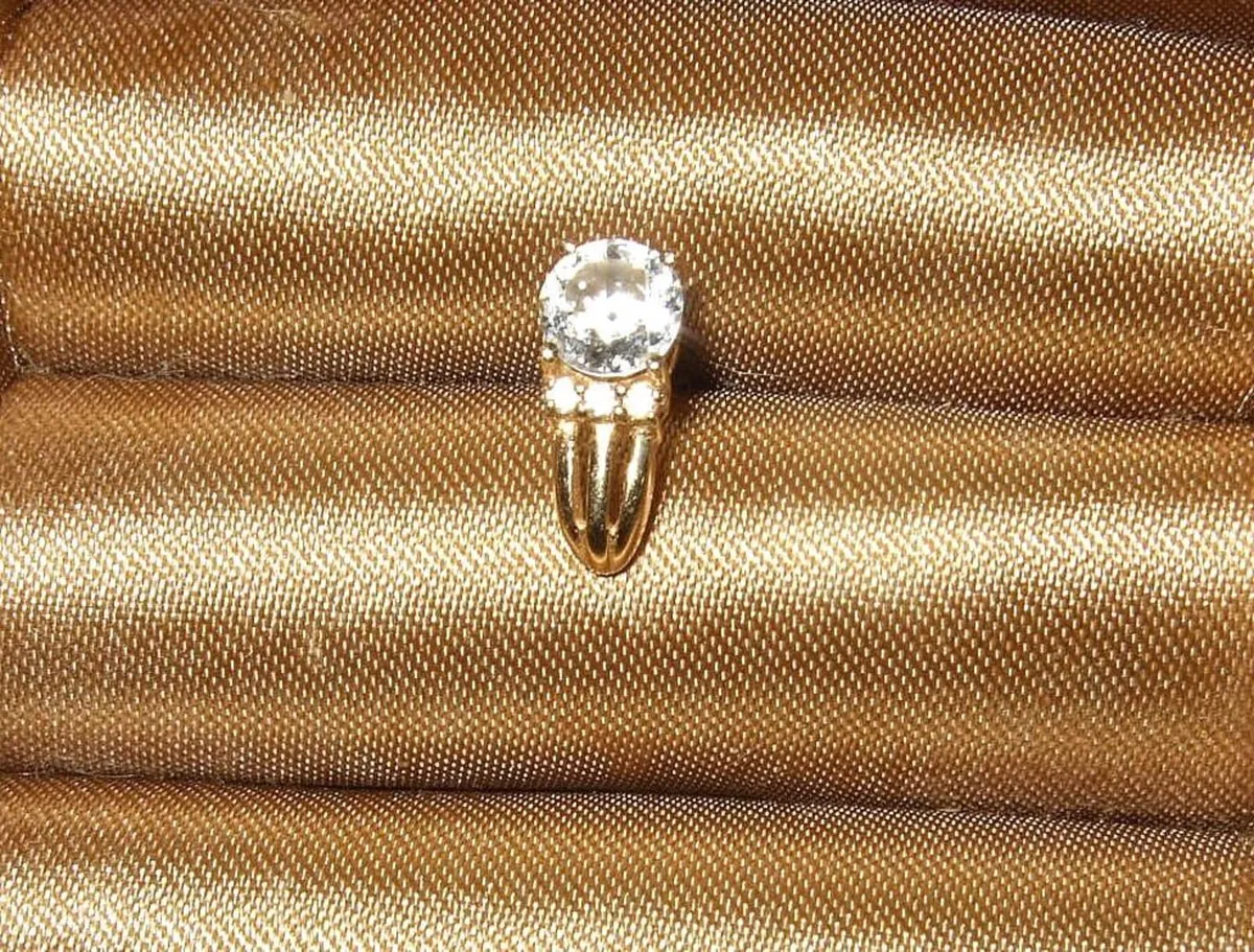 Vintage 14ct Gold Sapphire Gents Ear Stud - Image 3