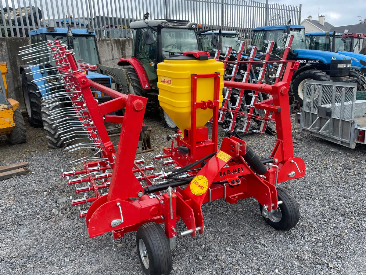 New Jarmet 6Metre Grass Tyne Harrow with Seeder - Image 1