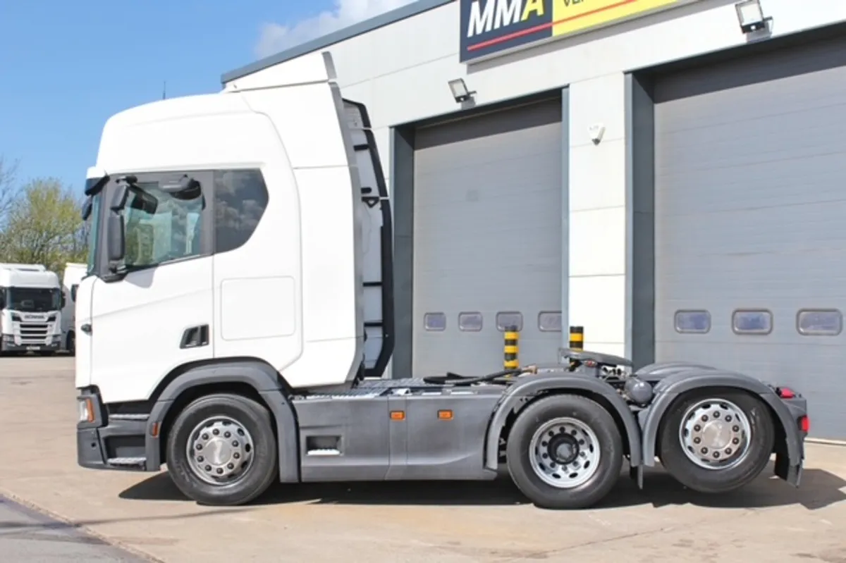 2022 SCANIA R450 WITH REAR LIFT AXLE - Image 4