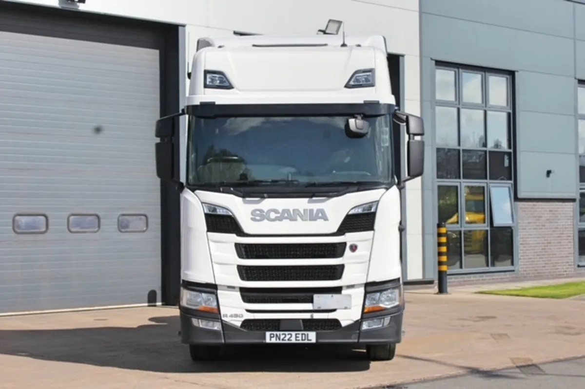2022 SCANIA R450 WITH REAR LIFT AXLE - Image 2