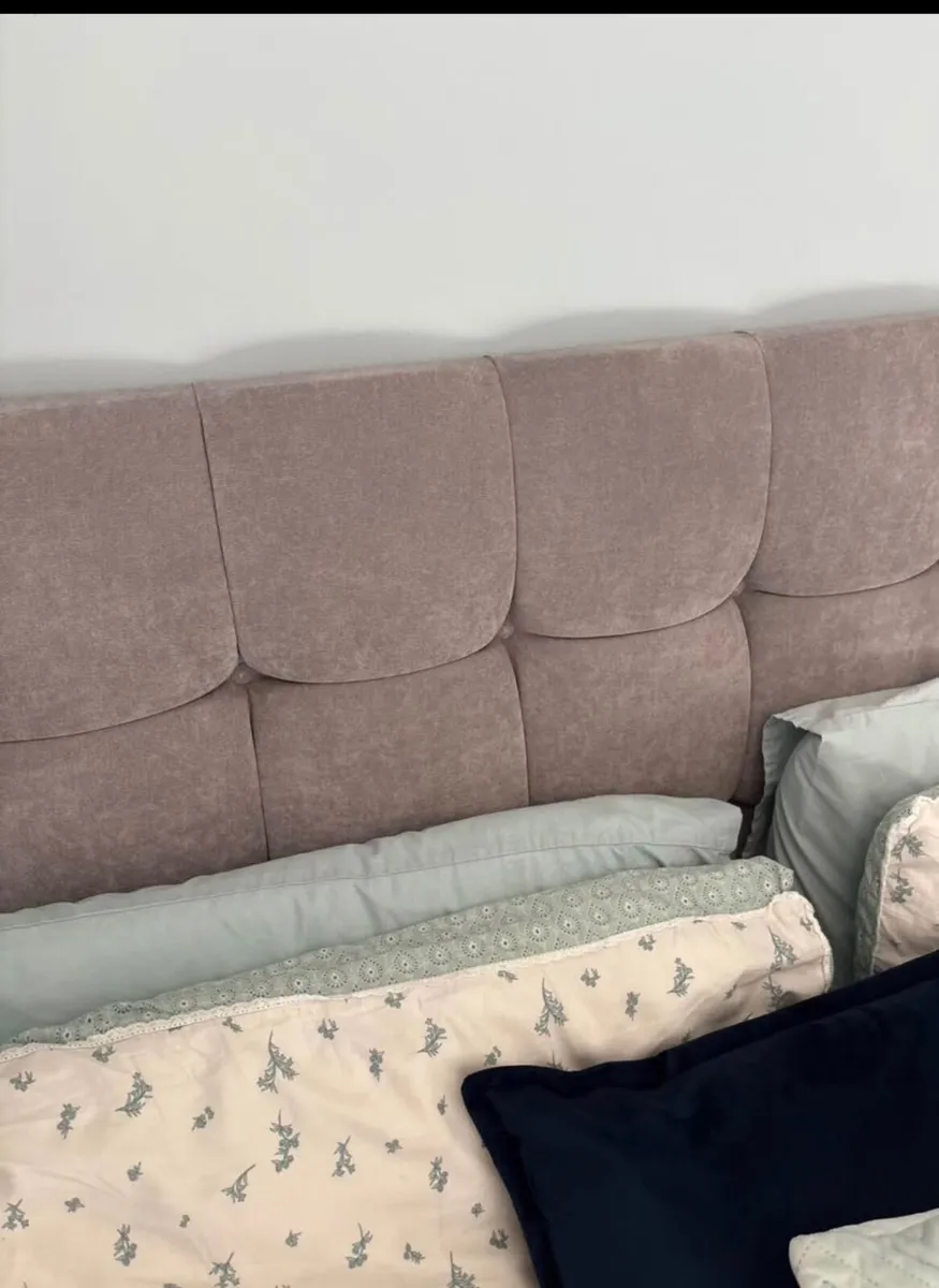 Double divan bed with storage drawers - Image 3