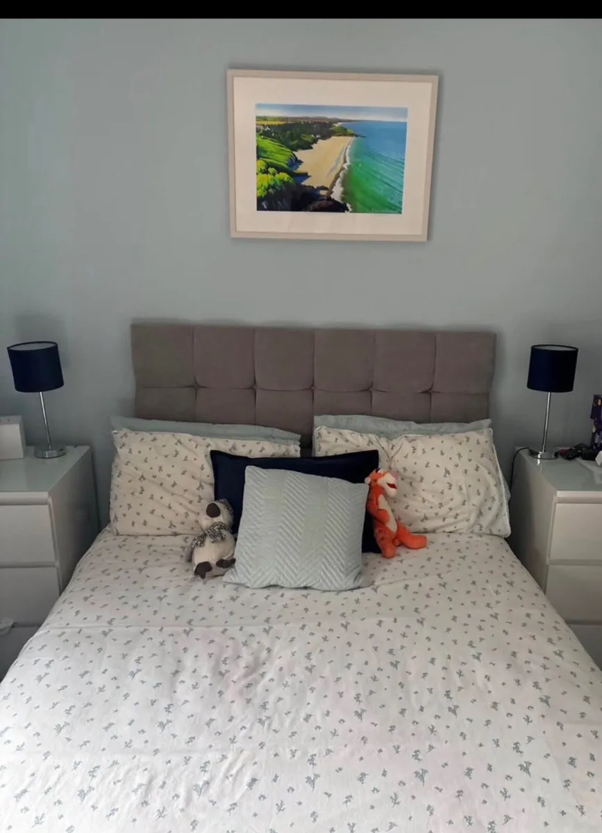 Double divan bed with storage drawers - Image 1