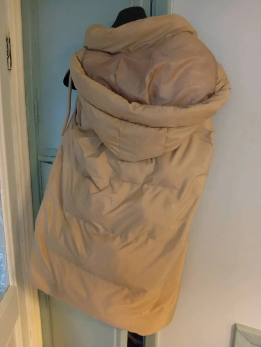 Ladies gilets x 2 size 10 - Image 4