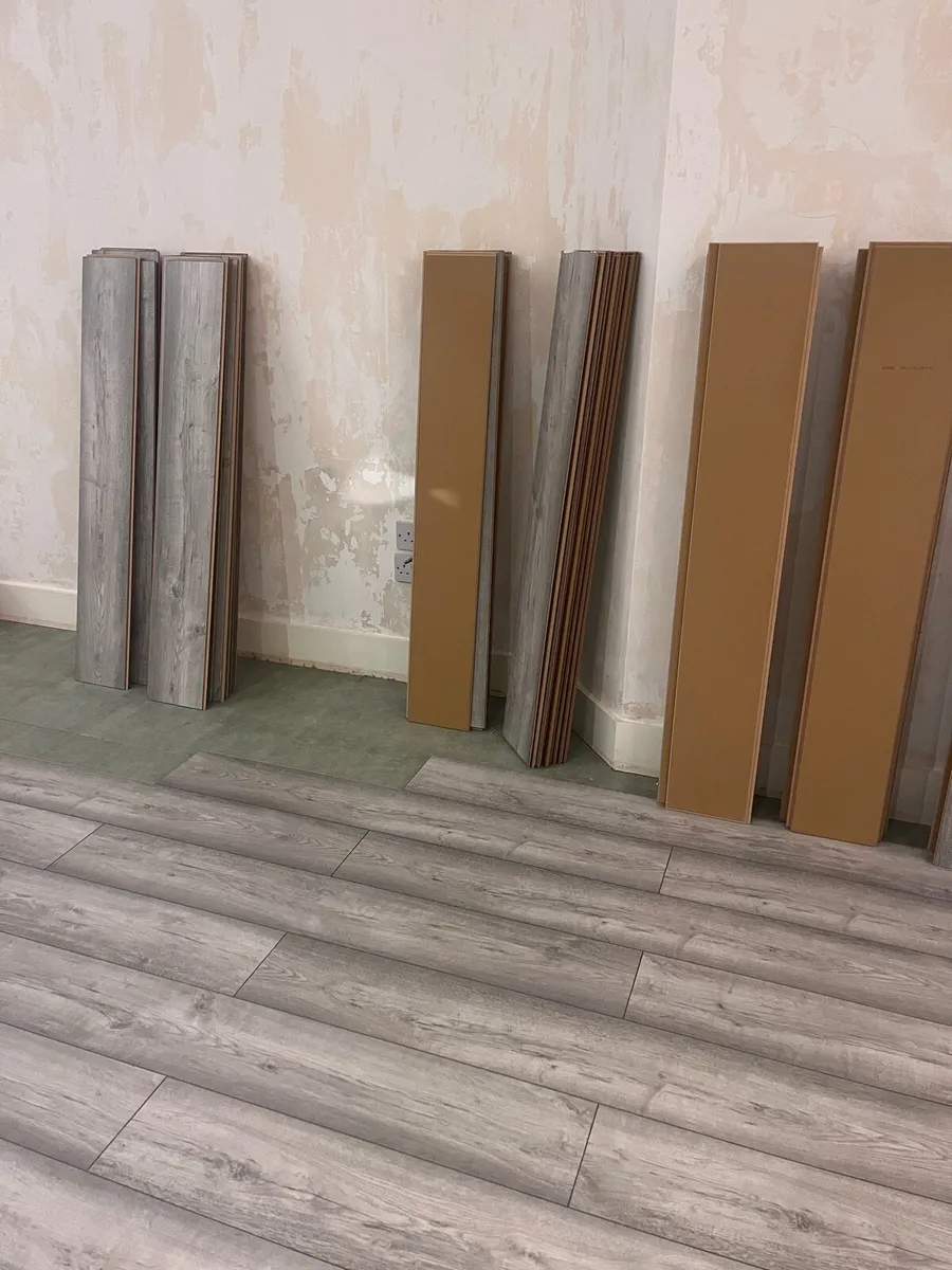 Laminate floor - Image 1