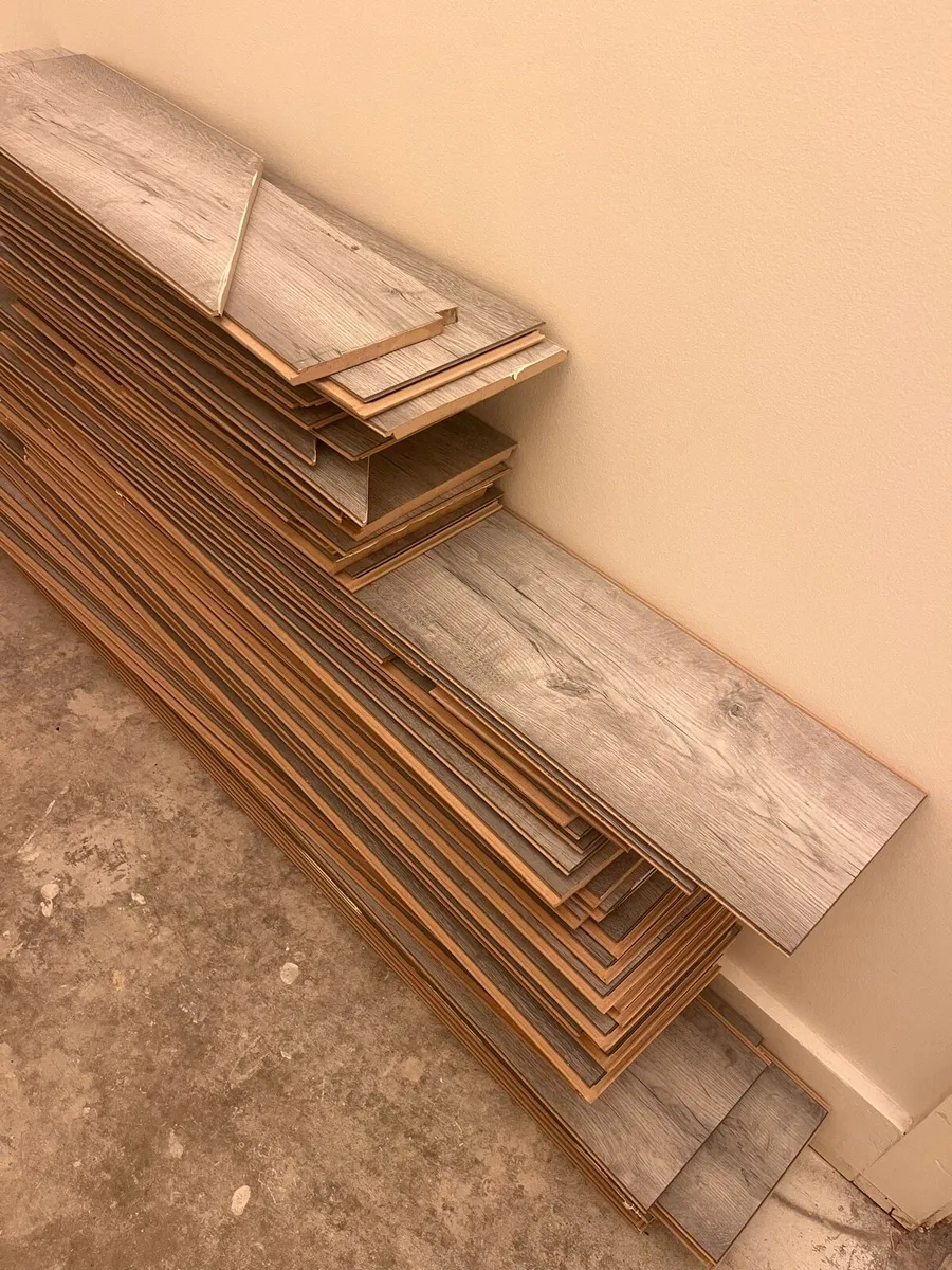 Laminate floor - Image 3