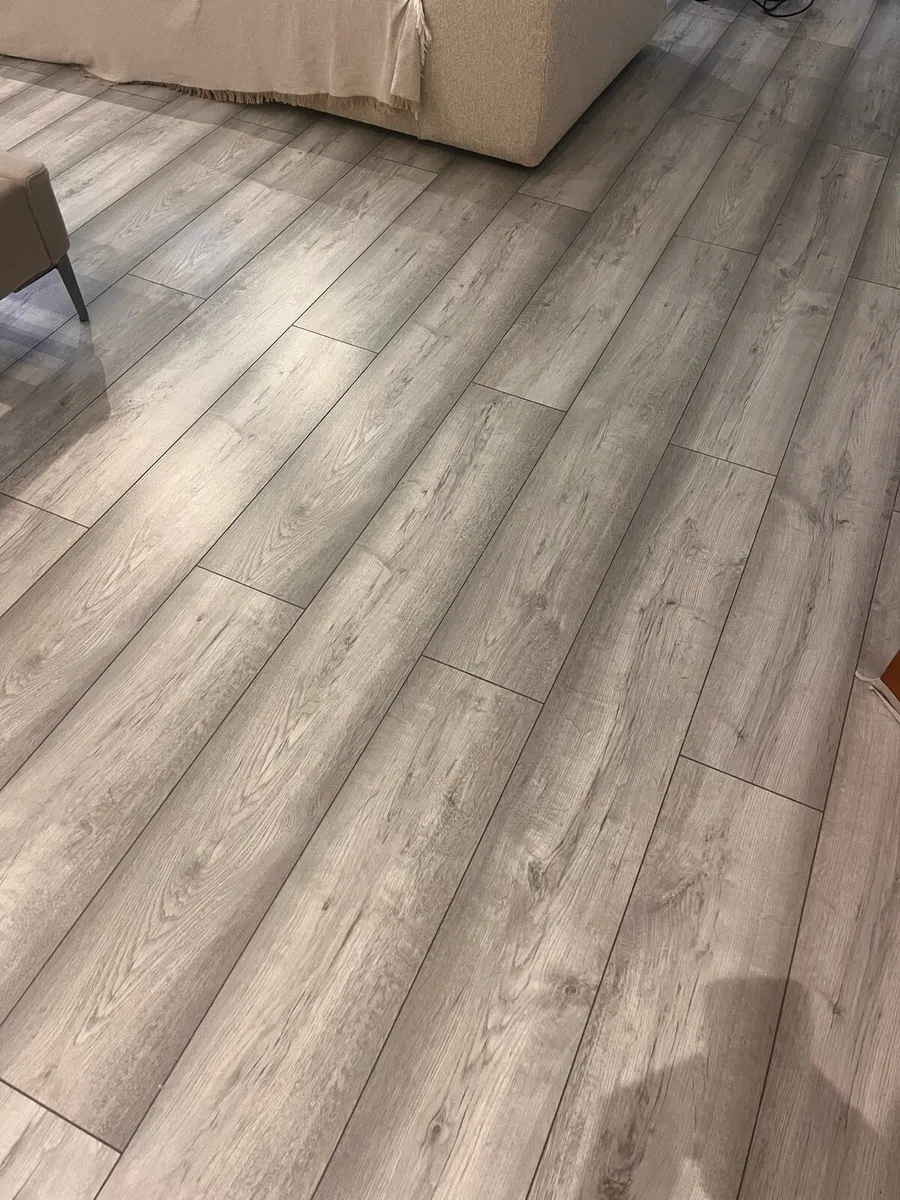 Laminate floor - Image 4