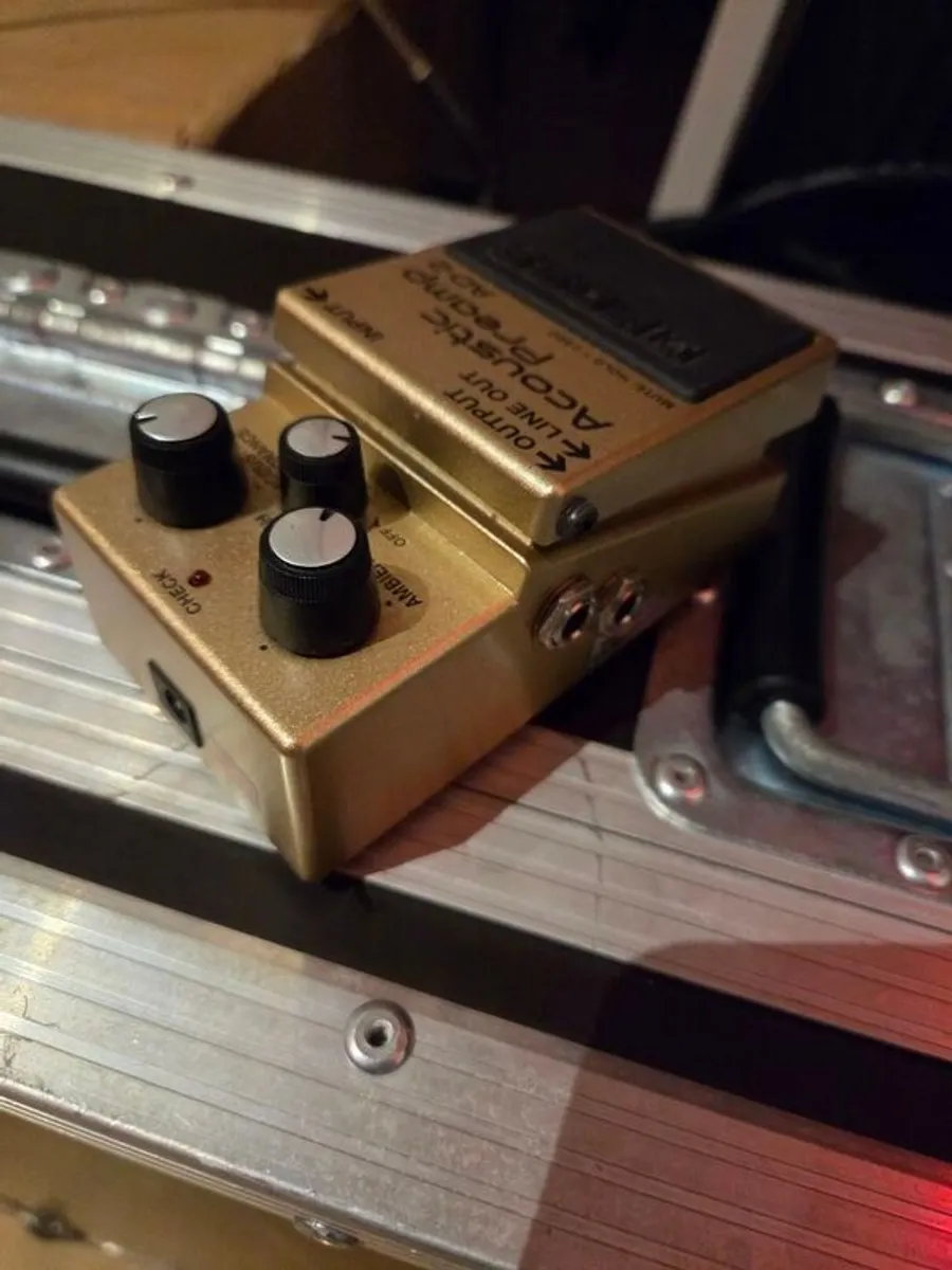 Boss AD-2 Acoustic Preamp Guitar Pedal - Image 2