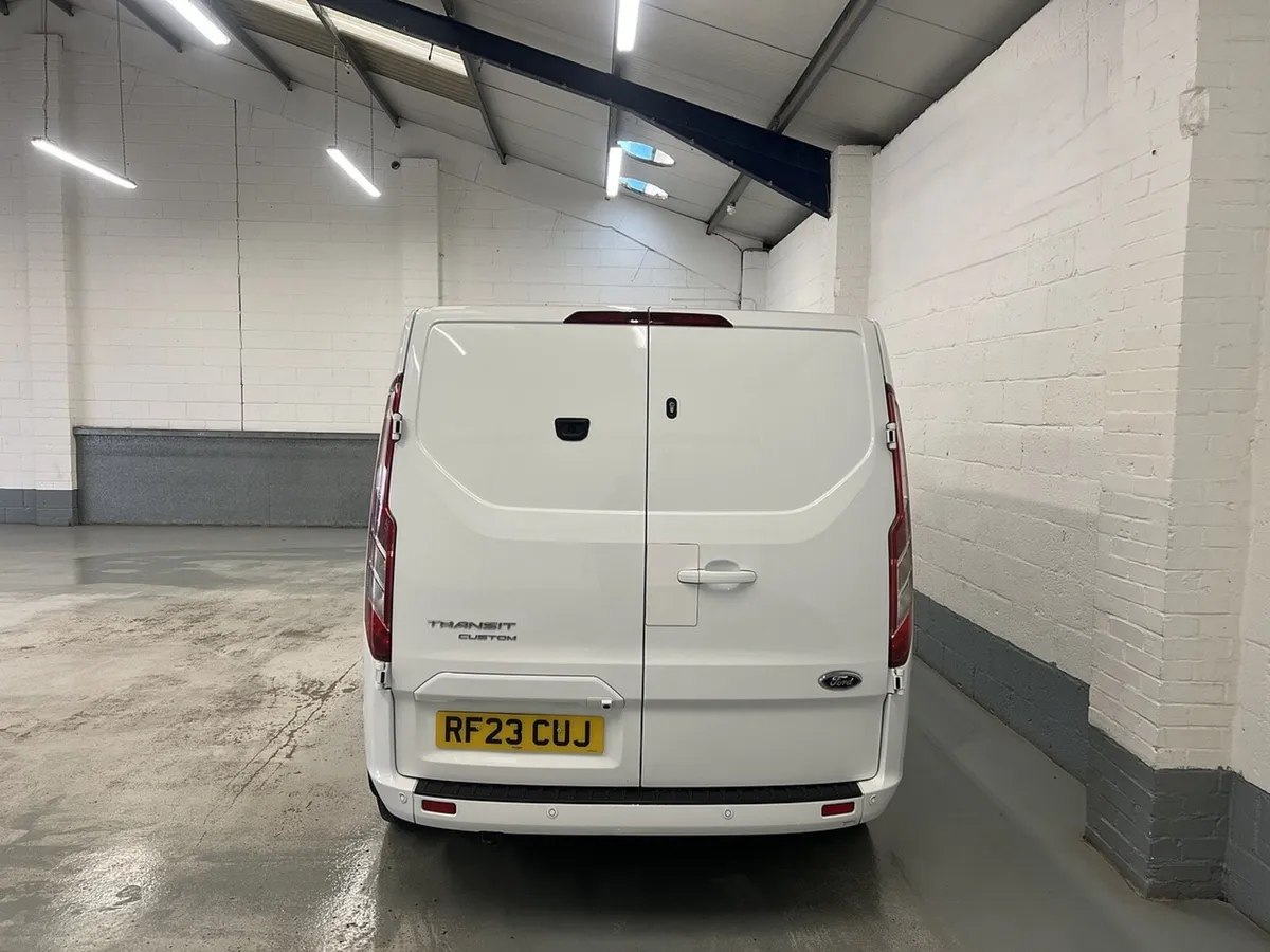 2023 Ford Transit Custom Panel Van - Image 4