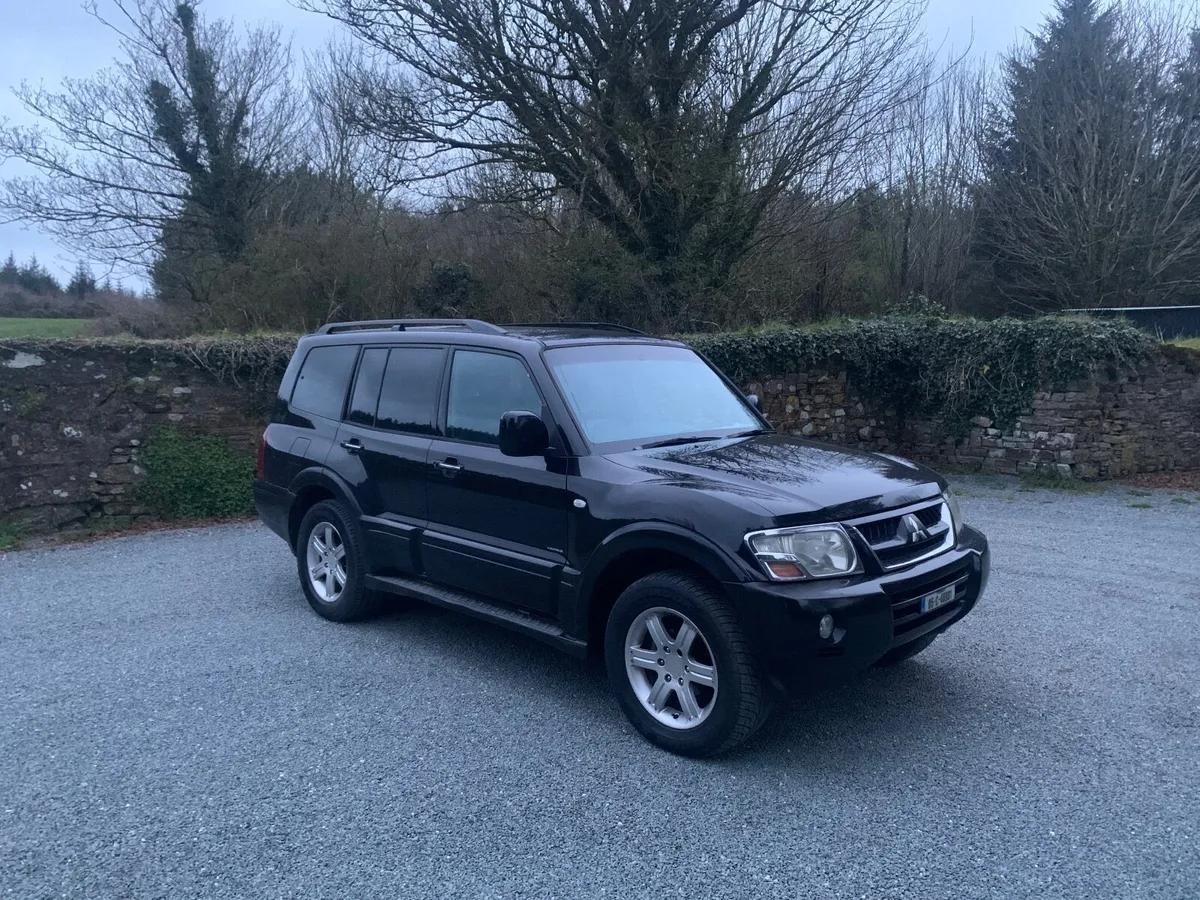 Mitsubishi Shogun Warrior 3.2 Auto — Crewcab - Image 2