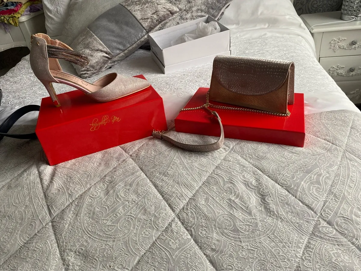 Handbags with matching shoes - Image 2