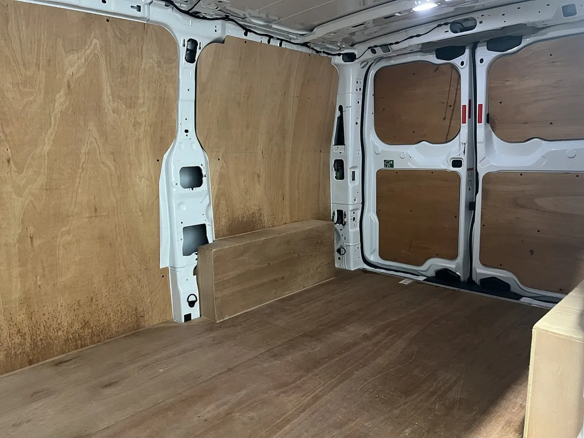 2024 Ford Transit Custom Panel Van - Image 3