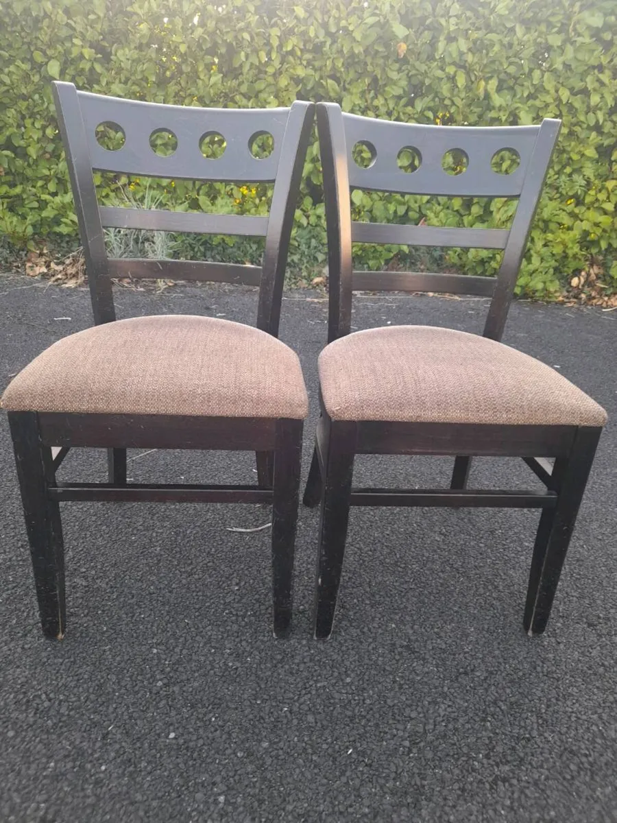 Chairs. - Image 3