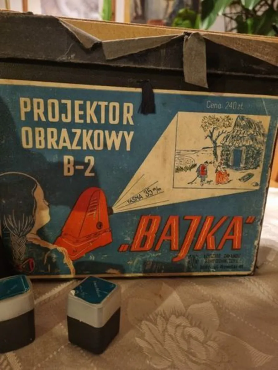 Vintage Polish Picture Projector - Image 2