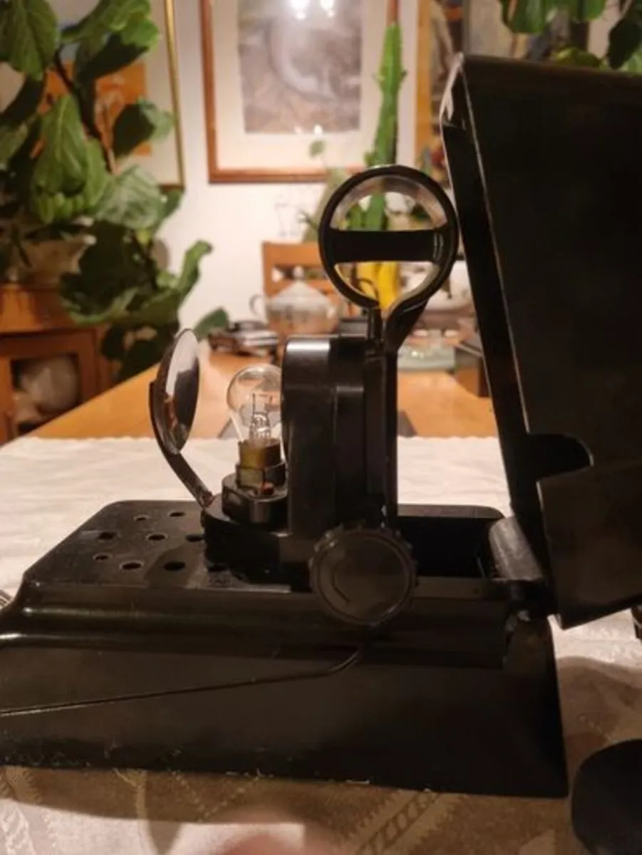 Vintage Polish Picture Projector - Image 4