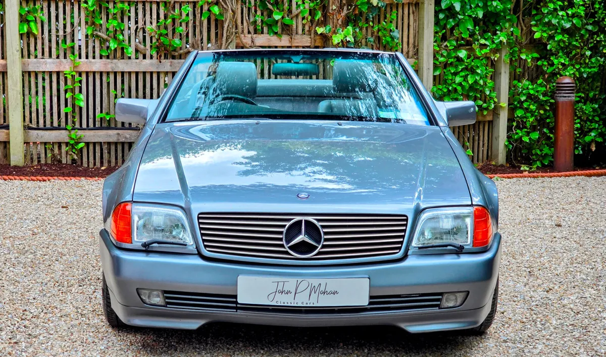 Mercedes-Benz 300 1991 - Image 2