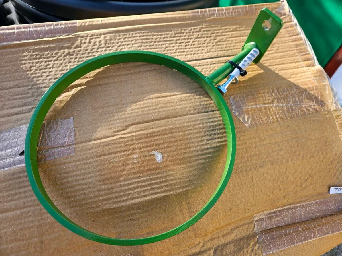 Hanging basket holders - Image 2