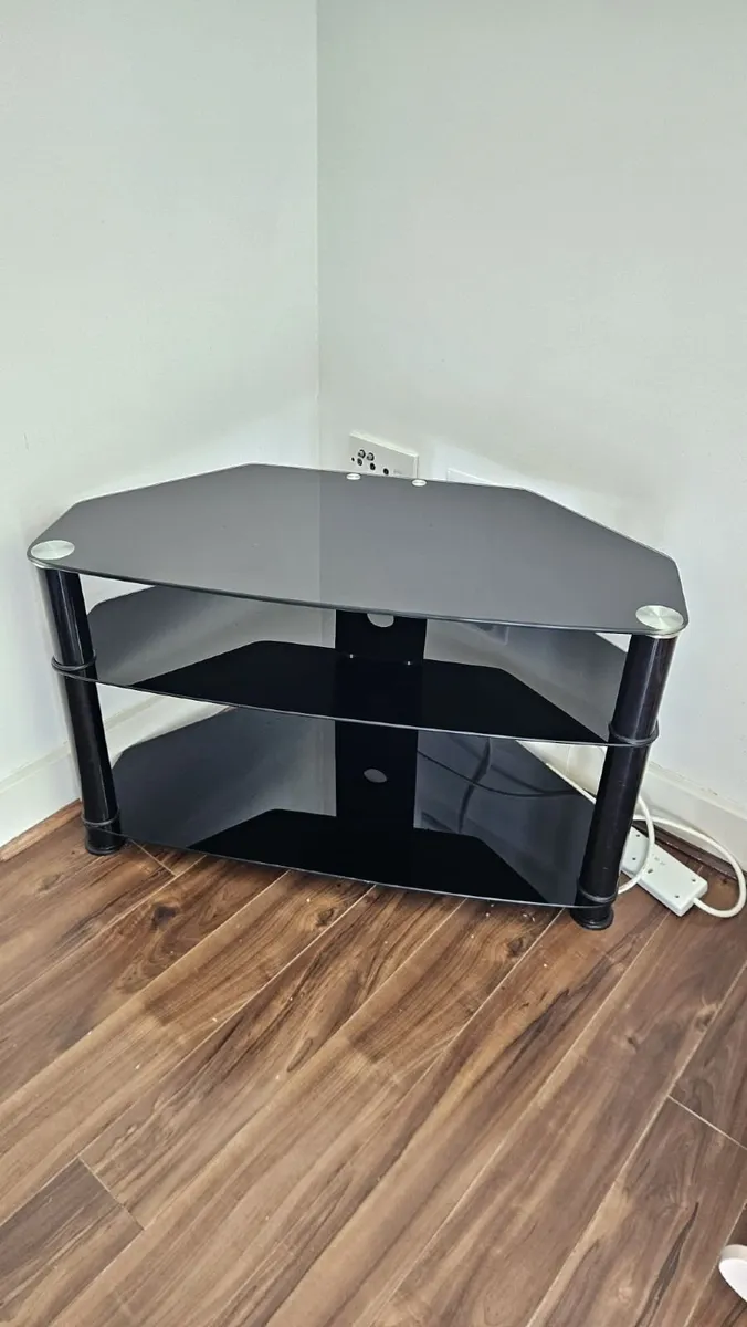 Tv table