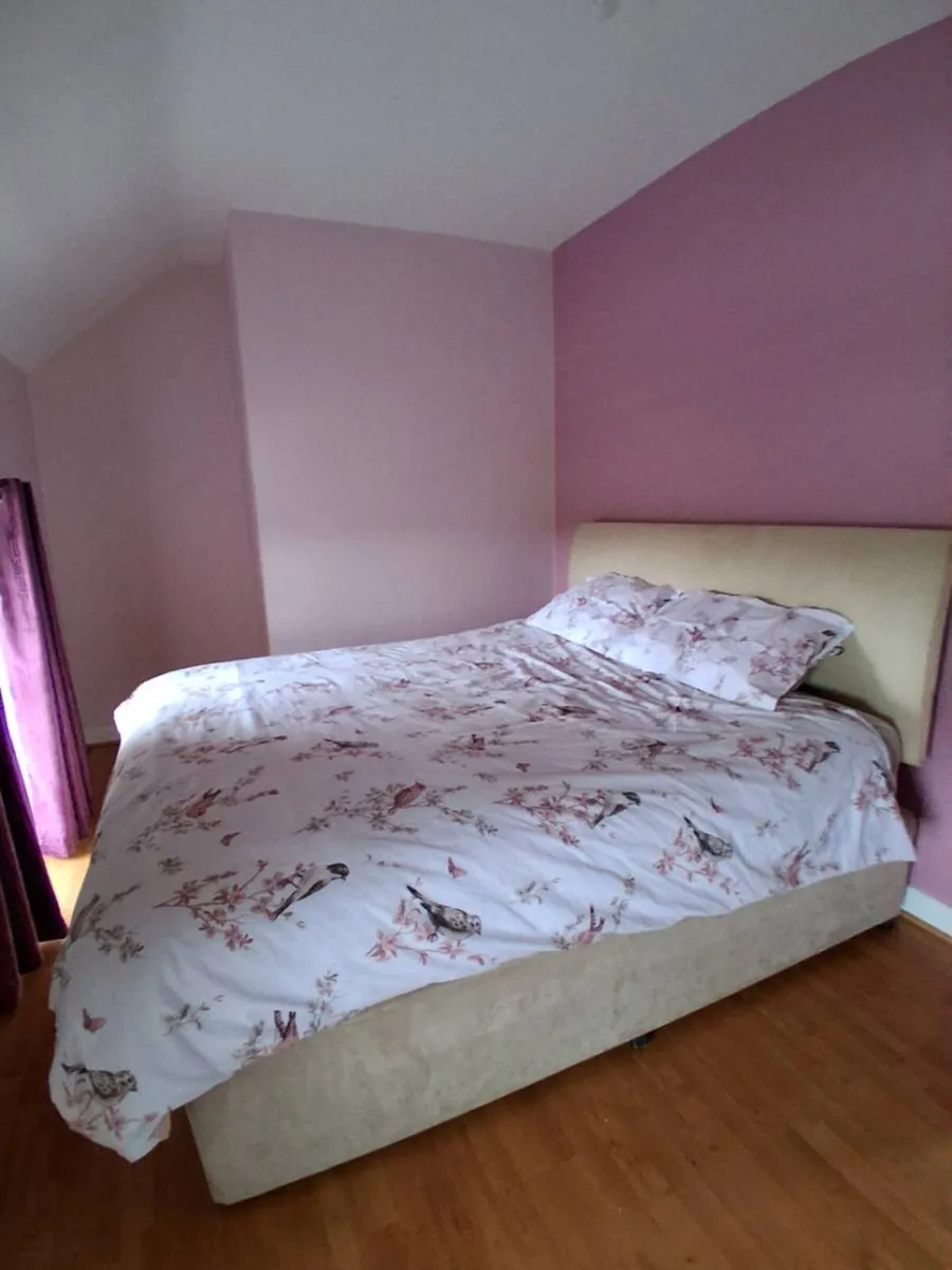 Super king bed - Image 1