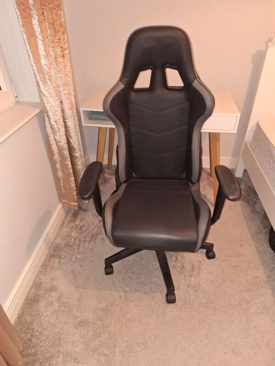 gaming chair - Image 2