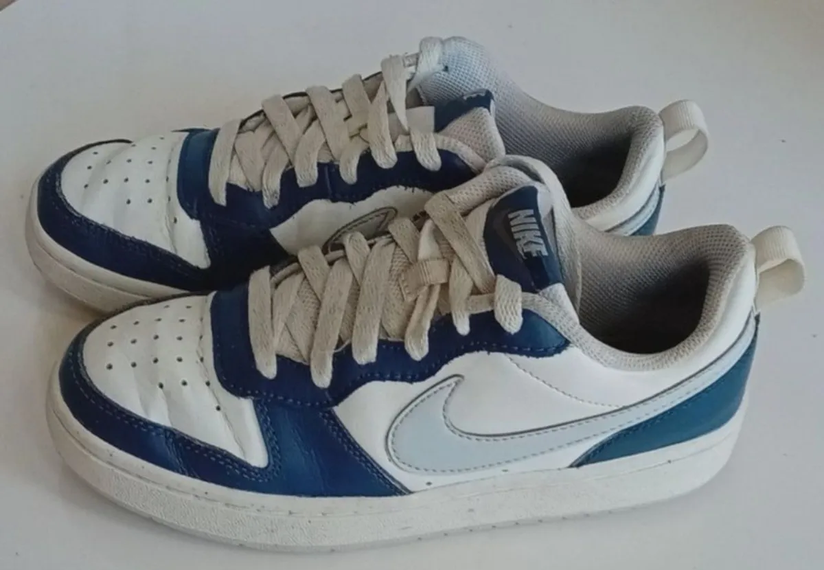 Nike Trainers - Image 1