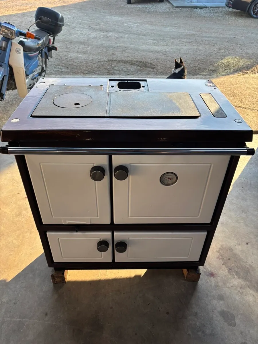 Stanley range - Image 1