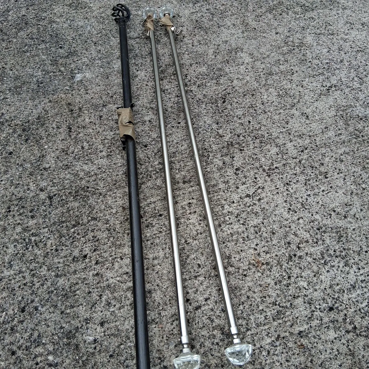 Curtain rails - Image 2