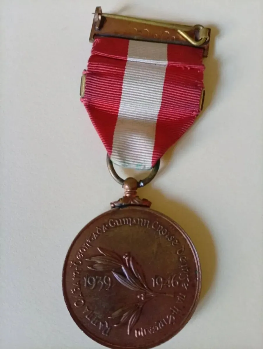 Irish Emergency Medal - Image 2