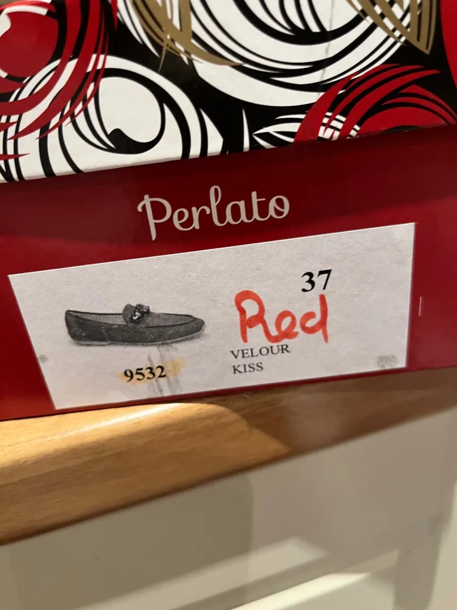 Ladies Shoes - Image 3