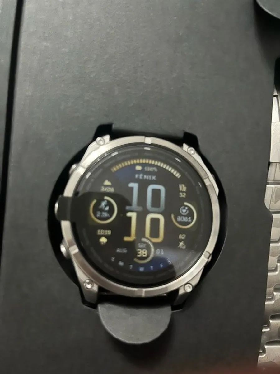 Garmin Fenix 8 AMOLED Sapphire 47mm Titanium Case Vented Titanium Bracelet Watch - Image 3