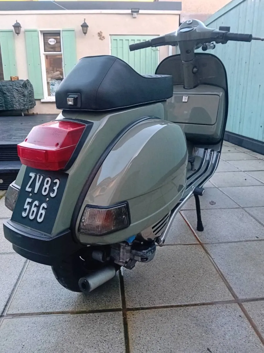 Vespa 1983 P125X - Image 3