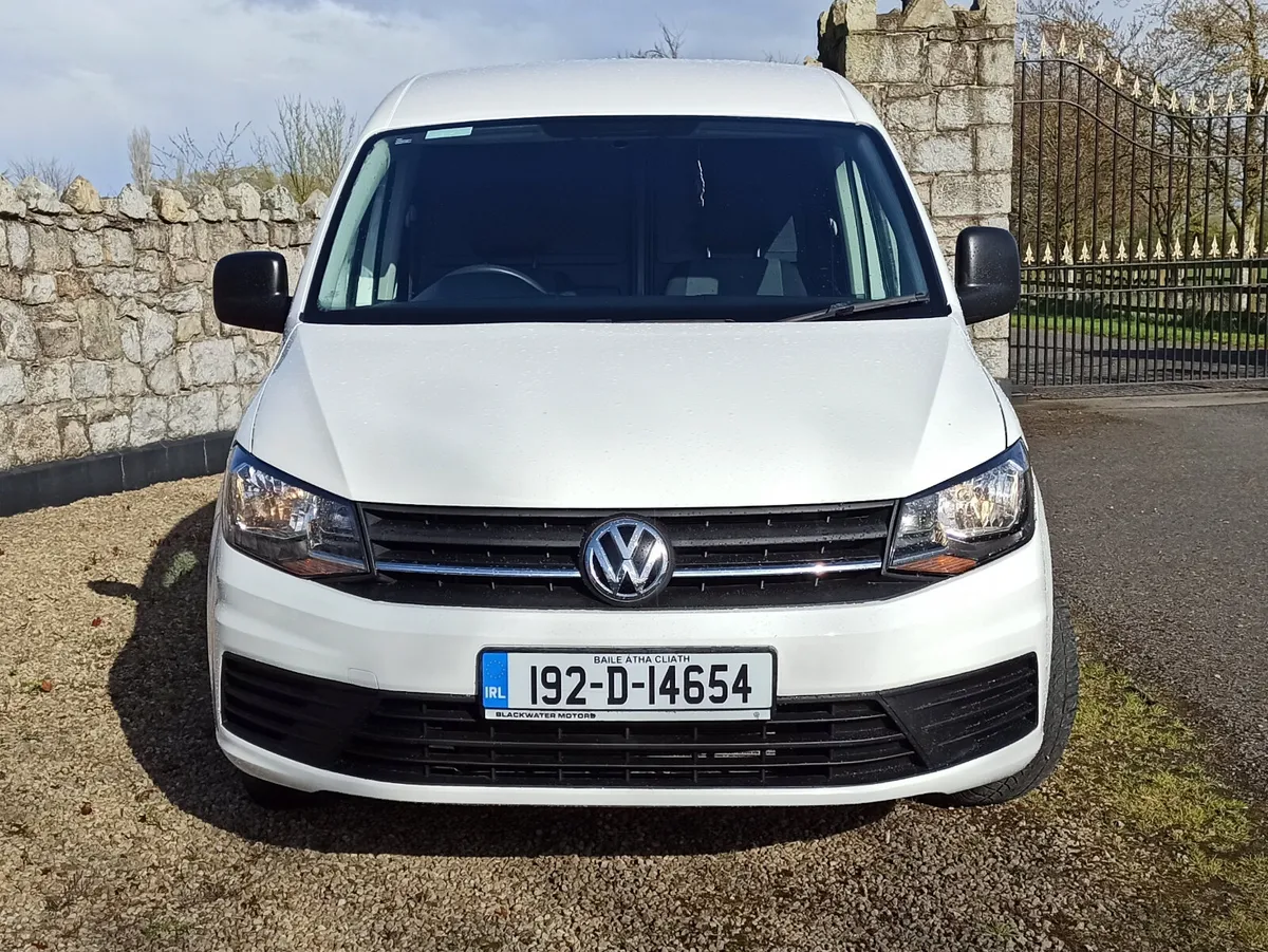 191 VW Caddy 2.0 TDI Manual • DOE 10/2026 - Image 2