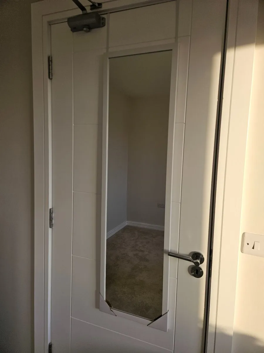 Hanging mirror - Image 1