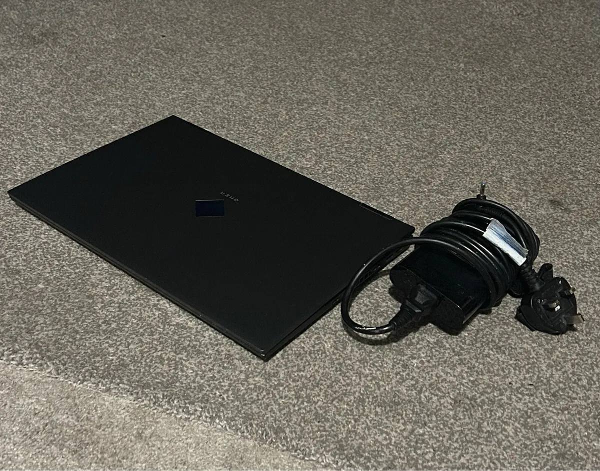 HP OMEN 15 Gaming Laptop - QHD 165Hz / Ryzen 7 - Image 4