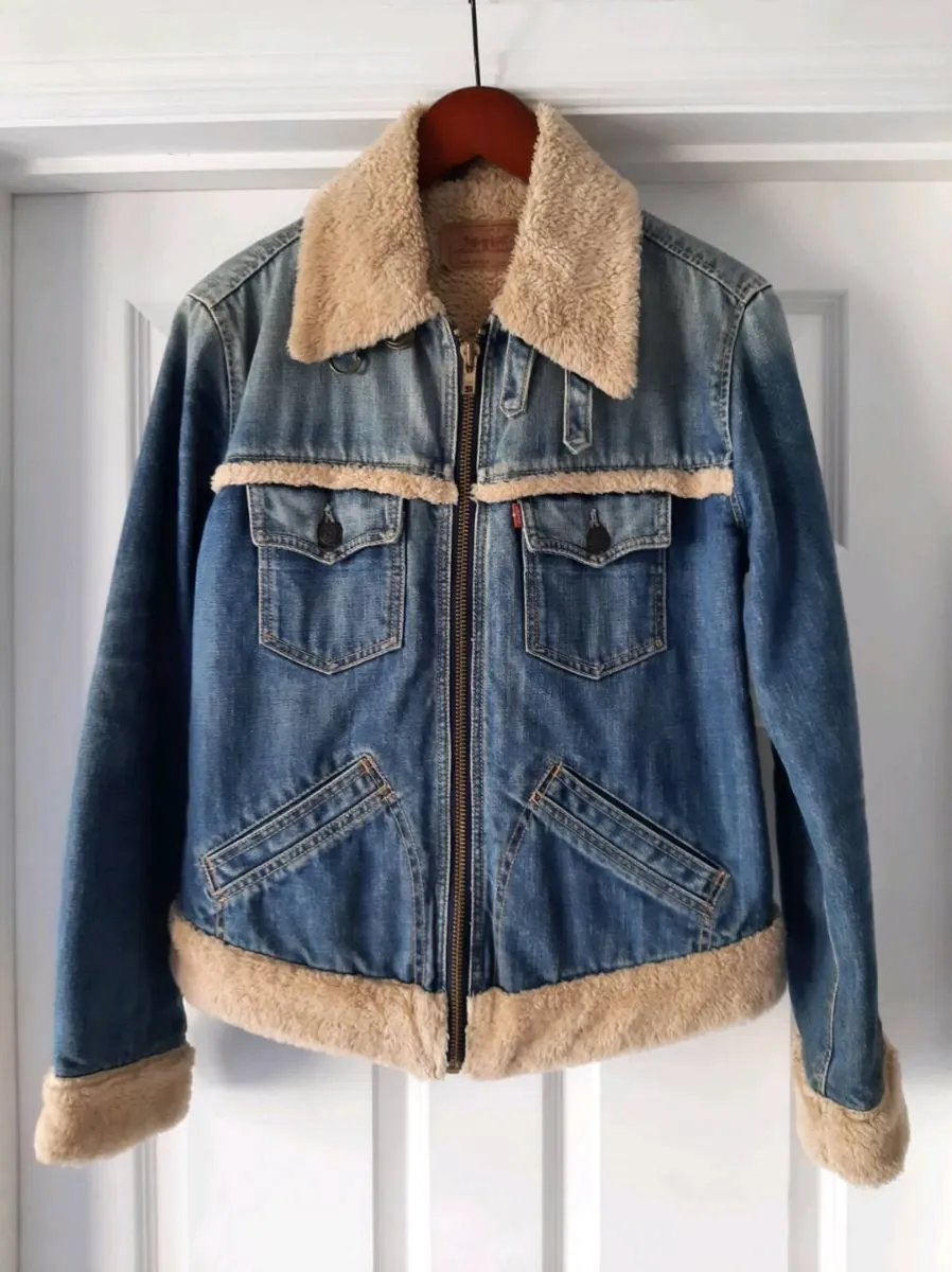 Levis Original Ladies Denim Jacket - Image 2