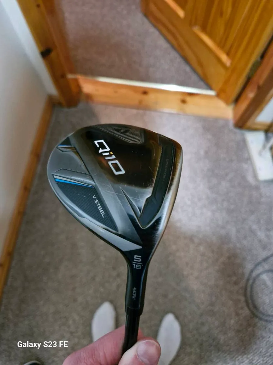 Qi10 5 wood and titleist t200 4 iron - Image 1