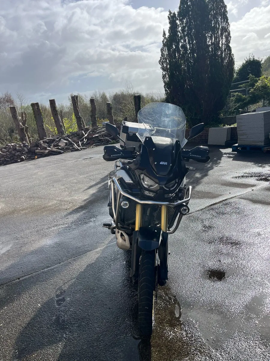 Africa Twin 1100 DCT - Image 2