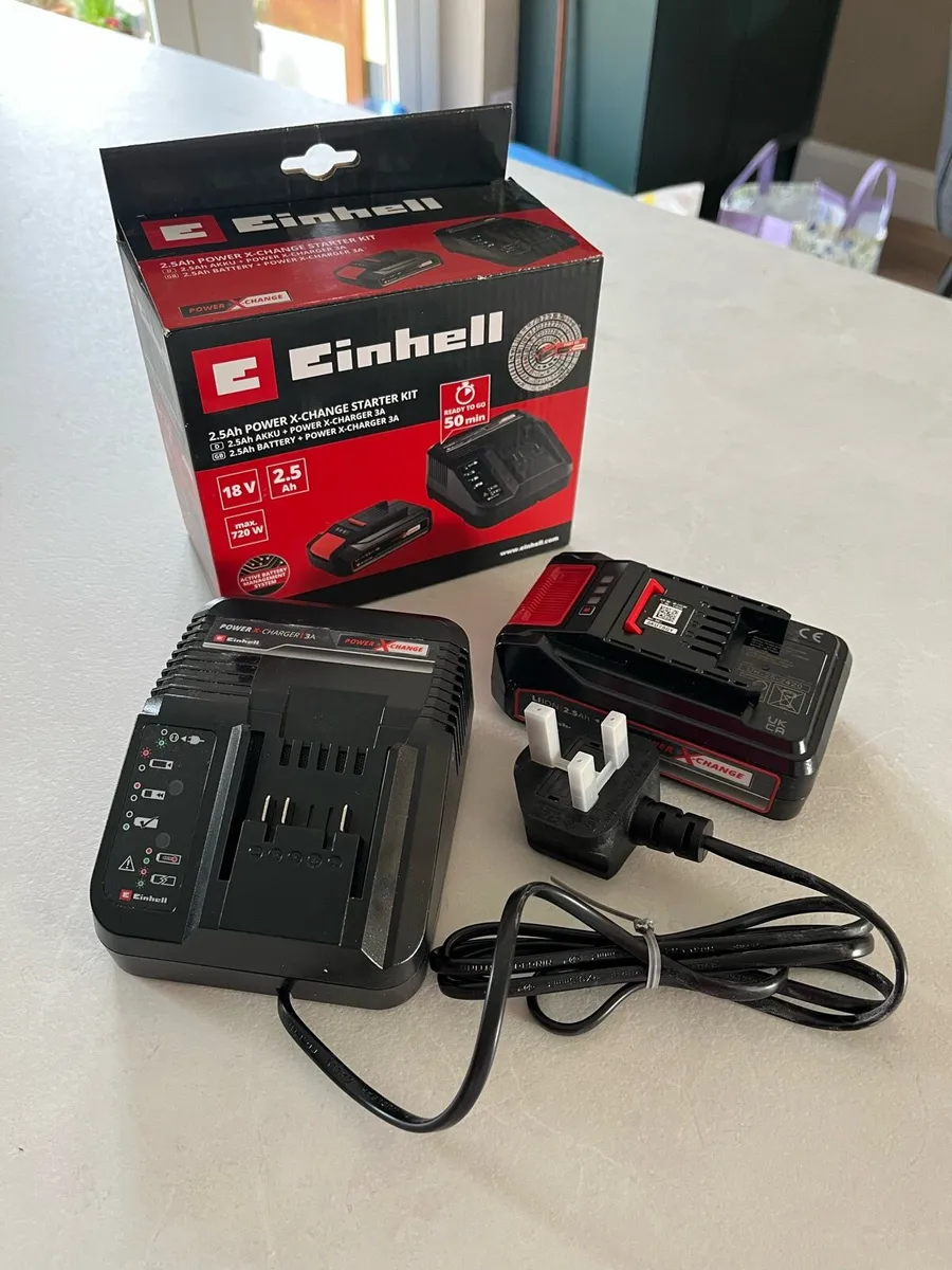 Einhell battery and charger - Image 1