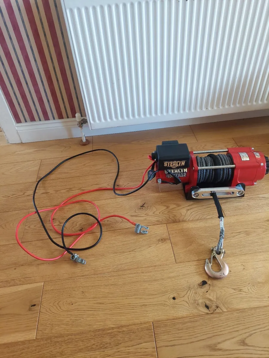 Stealth Electric Winch 4500lbs - Image 1