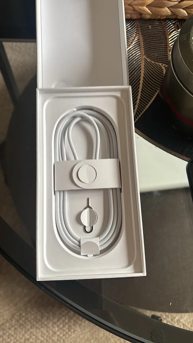 iPhone 16e for sale - Image 1