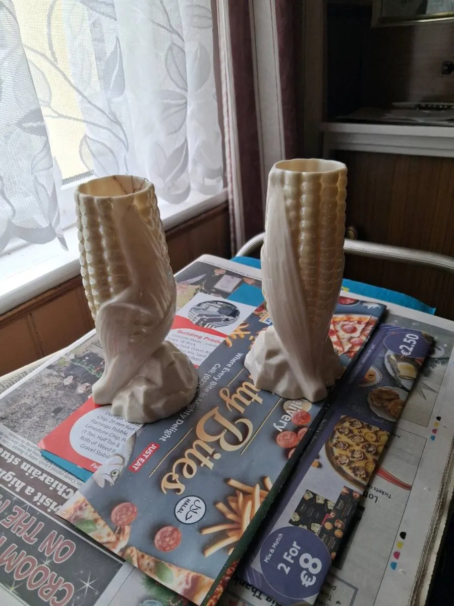 Vintage Belleek vases - Image 1