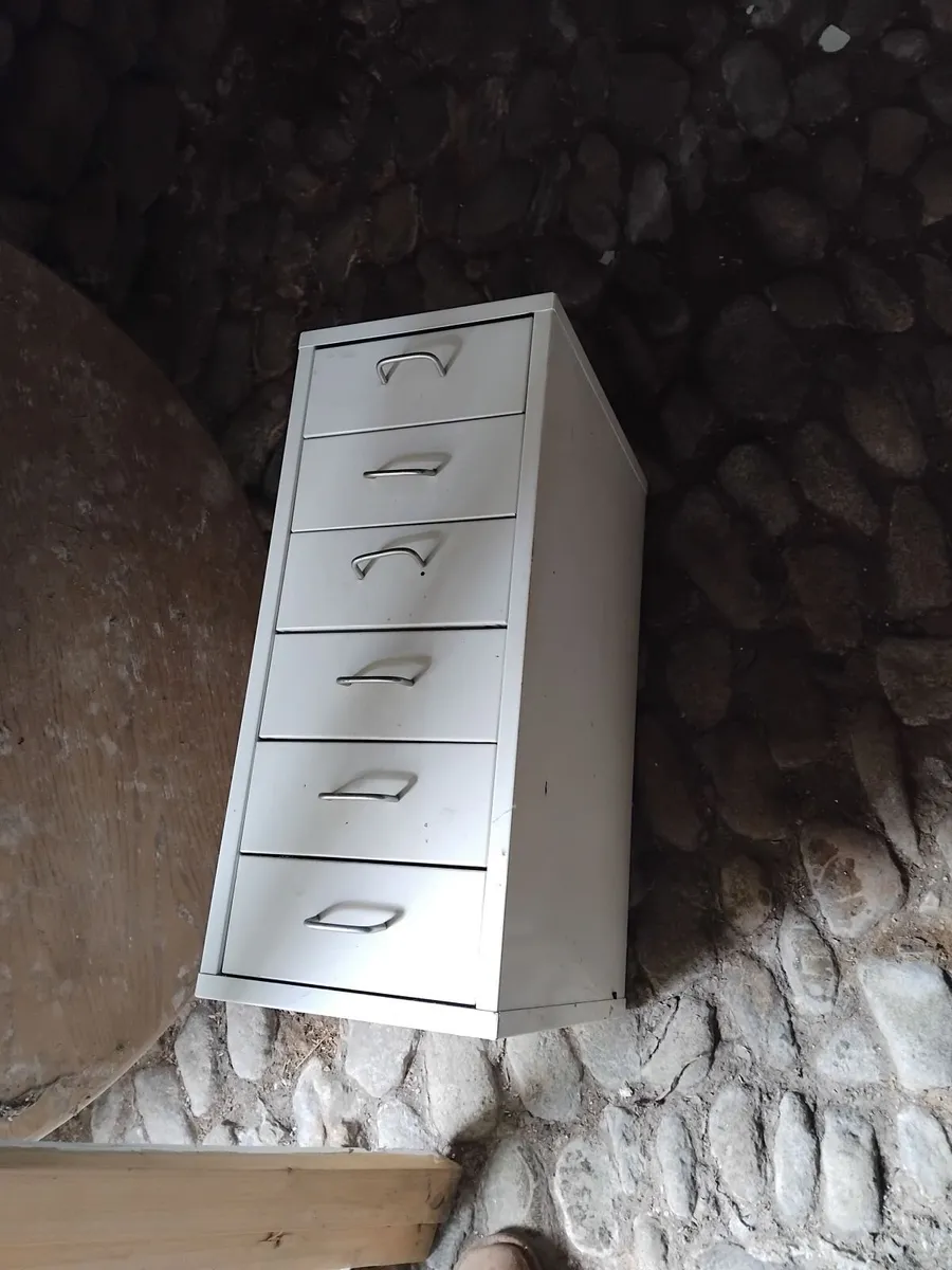 FREE hoovers metal filing cabinet and superserv - Image 4