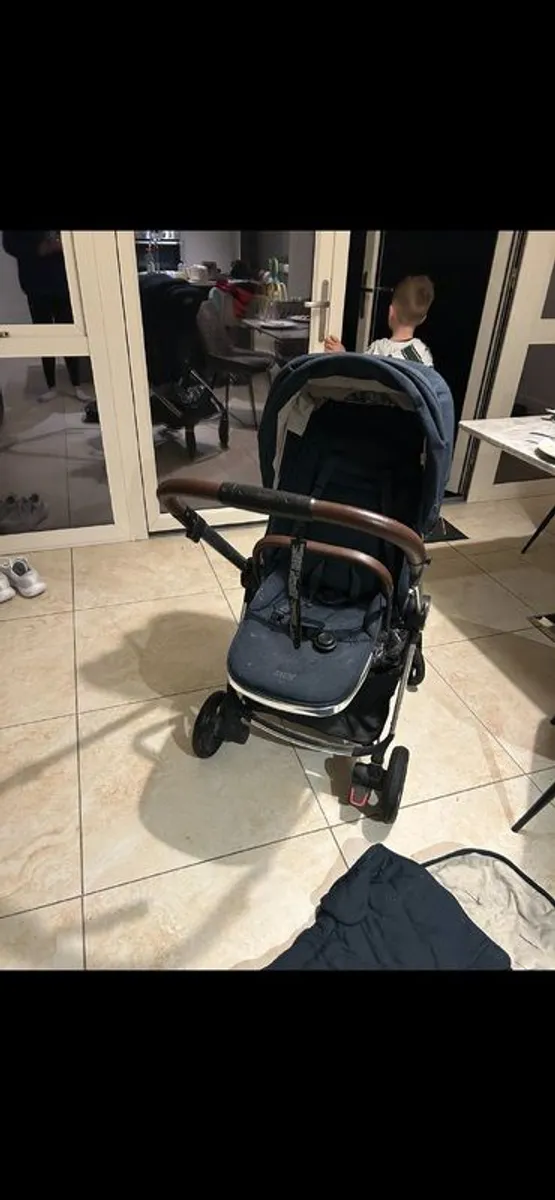 Mamas and Papas Strada Pram & Pushchair - Image 2