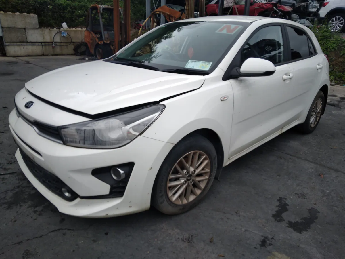 2021 Kia Rio For Breaking/Dismantling - Image 1