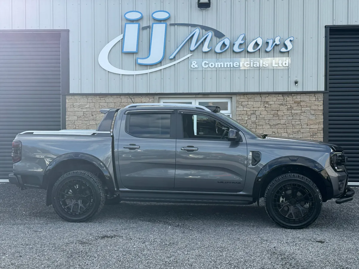 25 FORD RANGER 2 LITRE EBL WILDTRAK 205BHP - Image 4