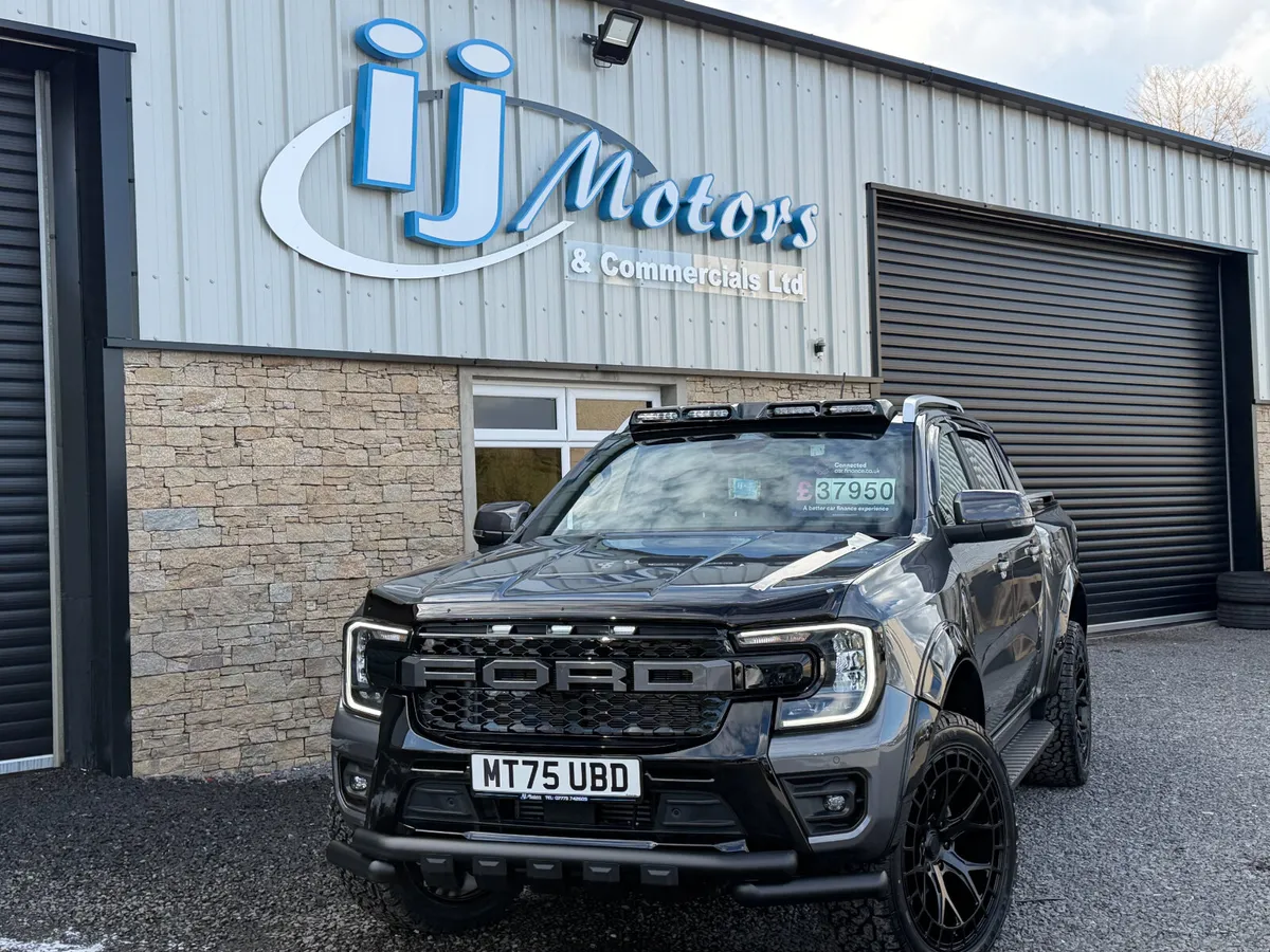 25 FORD RANGER 2 LITRE EBL WILDTRAK 205BHP - Image 3